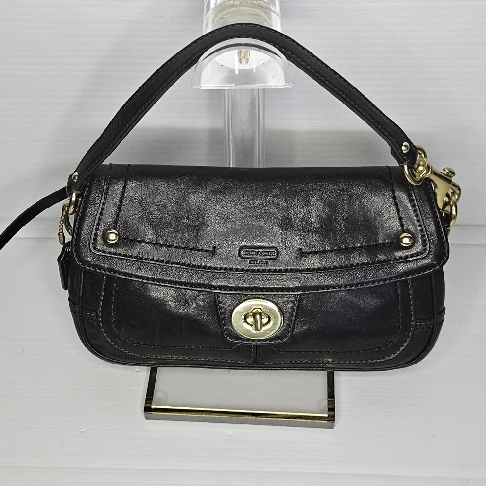 RARE Coach Hampton Vintage Y2K Turnlock Wristlet Clutch – Deep Chocolate Brown